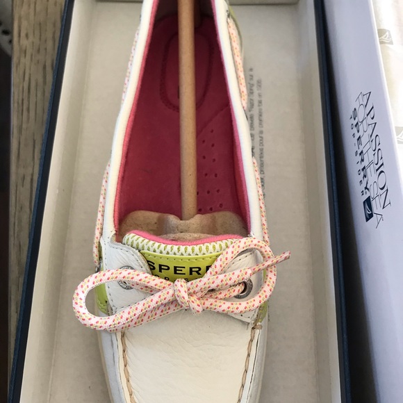 Sperry’s - Picture 3 of 3